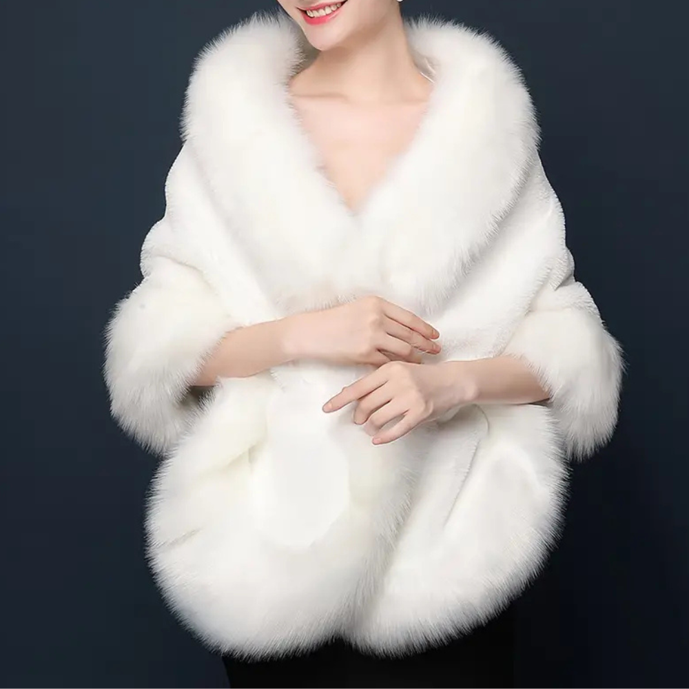 Lanni - Trendy Faux Fur Scarf for Women